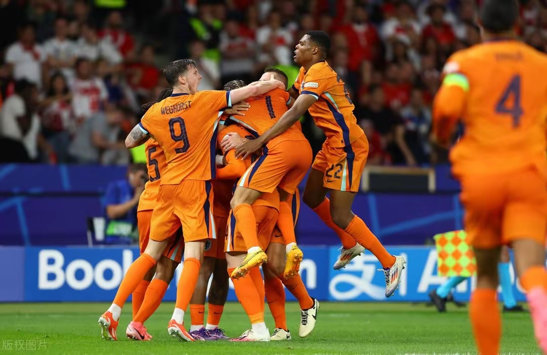 欧洲赛事中的热点对决引起强烈关注