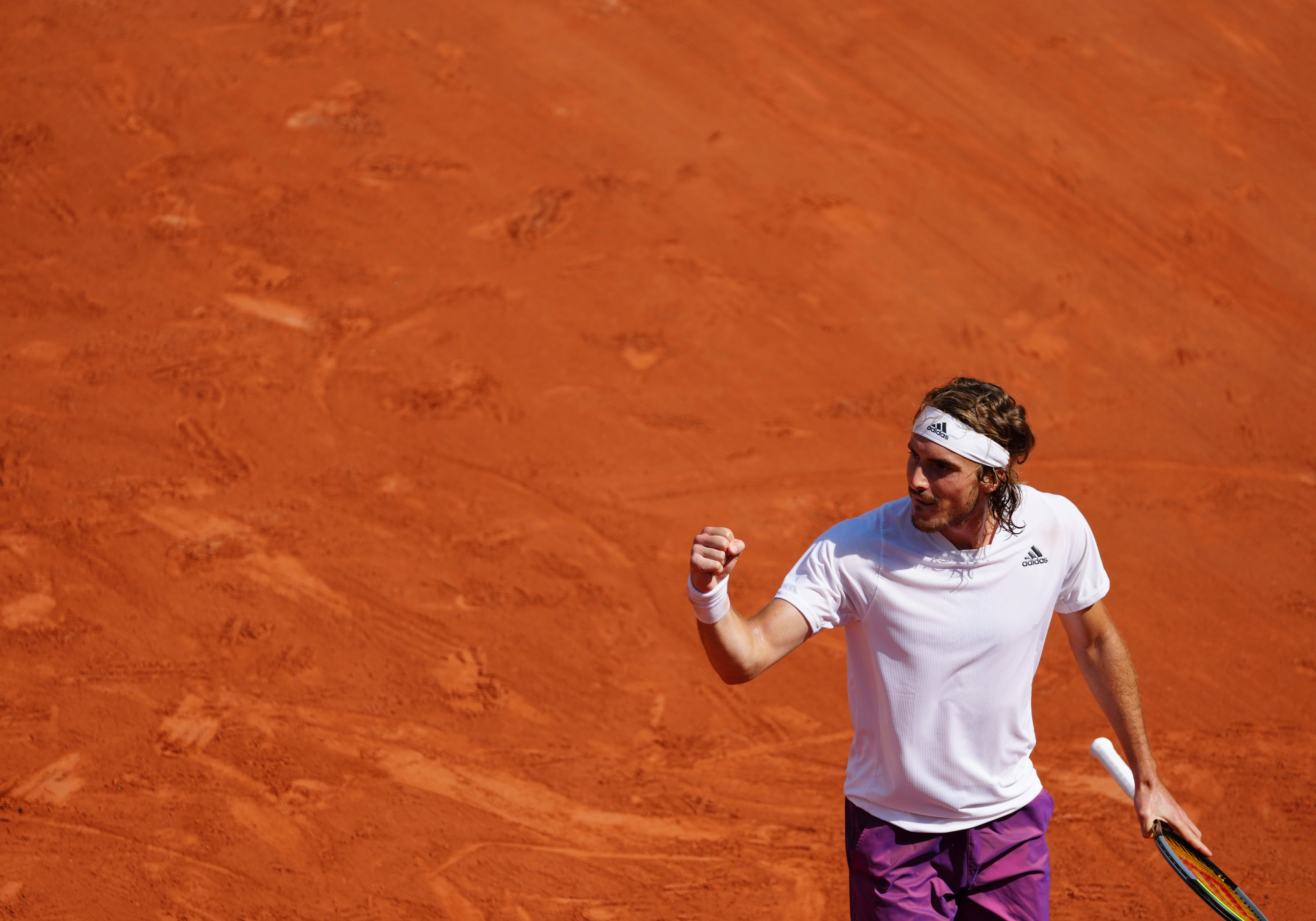 包含法国网球队绝地反击意大利网球队，西西帕斯绝境逆转的词条