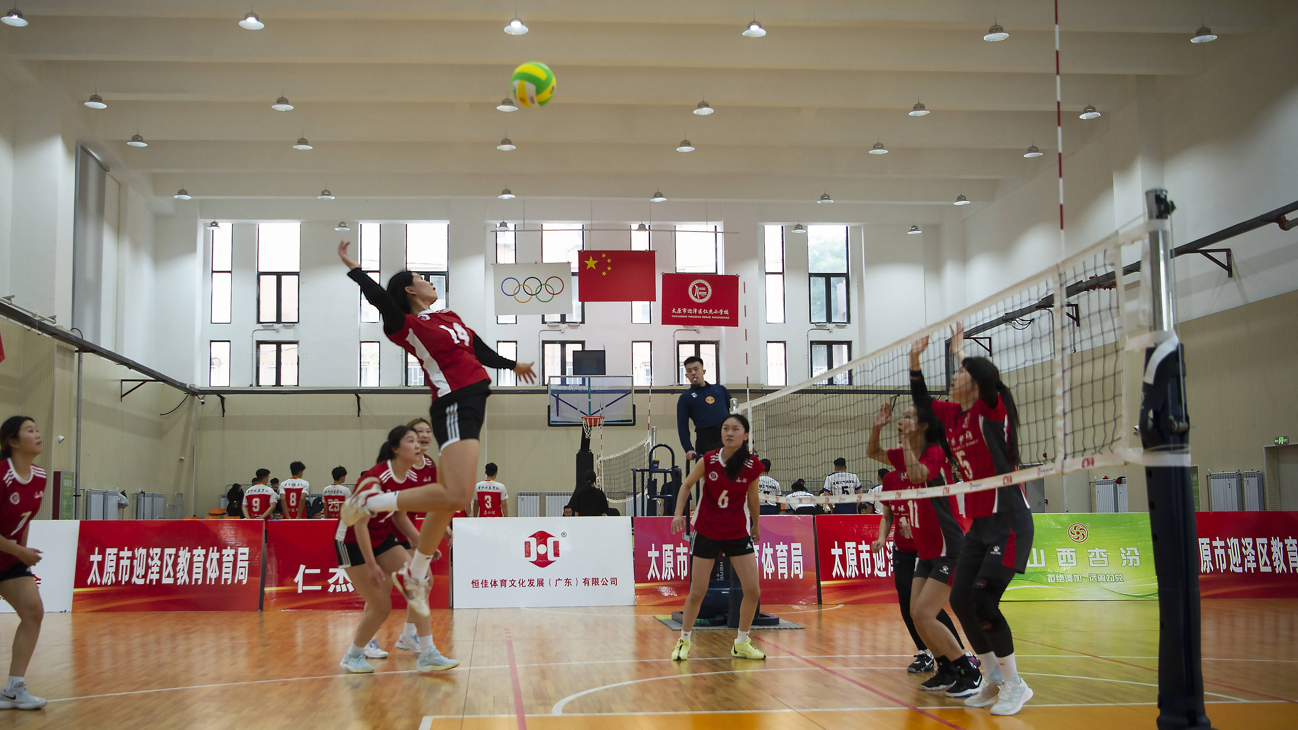 排球小组赛落幕,强队悉数晋级的简单介绍 排球小组赛落幕,强队悉数晋级的简单介绍