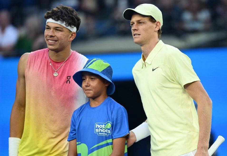 关于拉沃尔杯完胜澳网，辛纳带队取胜的信息